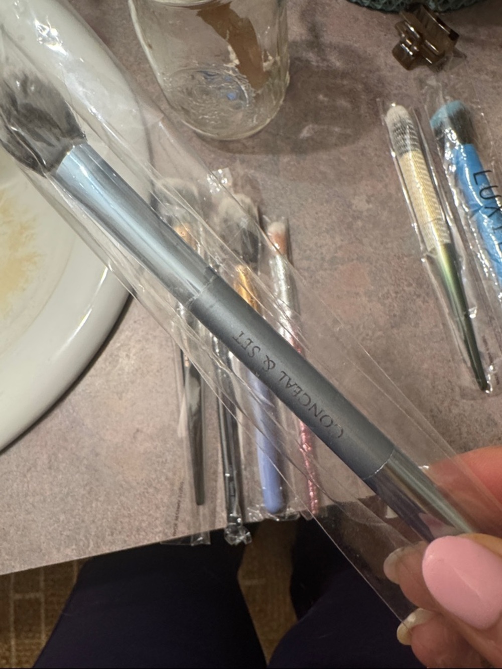 Multicolor Makeup Brushes - Picture 4 of 8